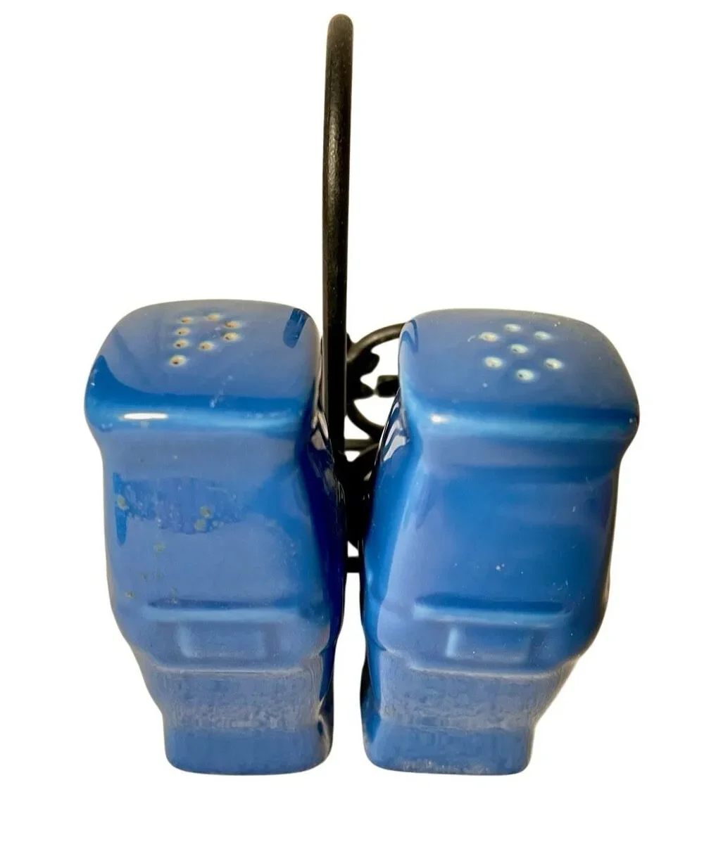 Longaberger Woven Traditions Cornflower Blue Salt Pepper Shakers w/ Iron Holder